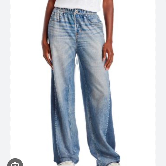 Classic Blue Women's Jeans Missing The Tags now